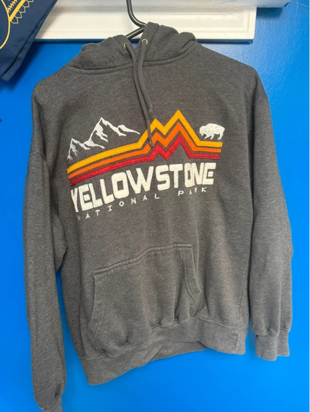 Yellowstone National Park Hoodie Size M
